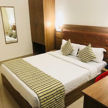 Hotel Prasad Residency Bangalore Extérieur photo